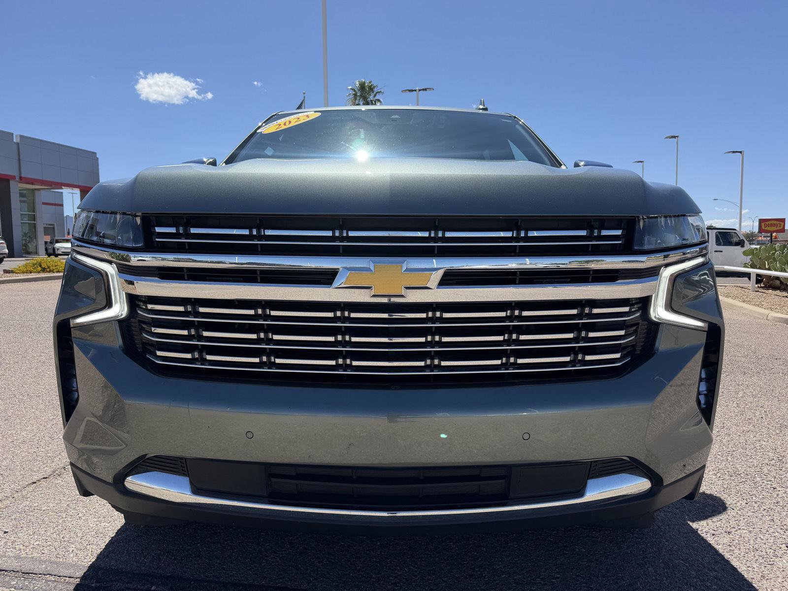 Used 2023 Chevrolet Suburban Premier RWD image 9
