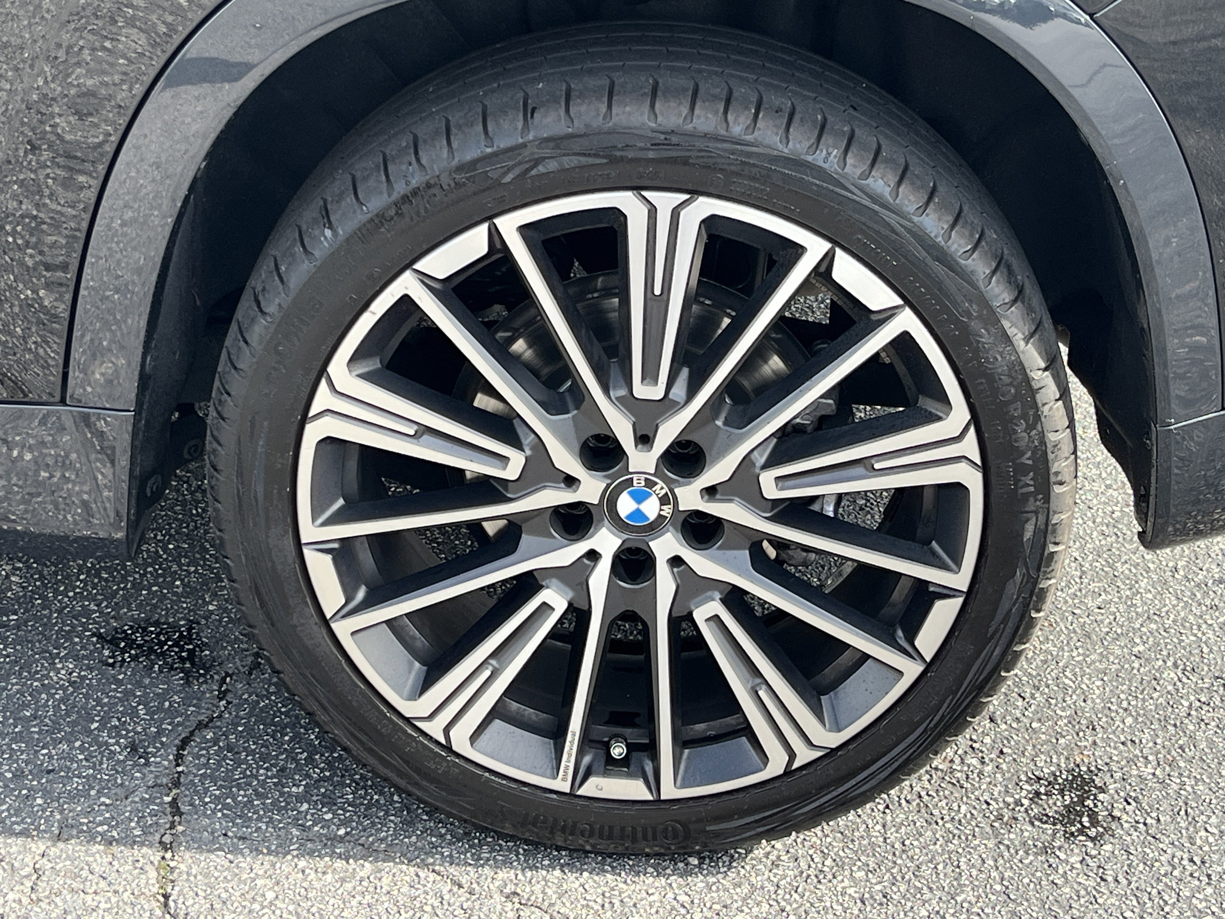 Certified 2025 BMW X1 xDrive28i w/ Convenience Package image 30