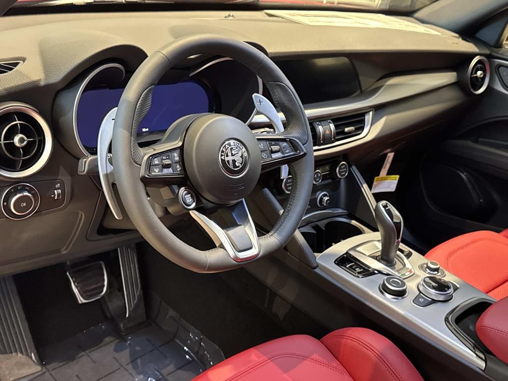 New 2026 Alfa Romeo Stelvio Sprint w/ Convenience Package AWD/4WD image 8