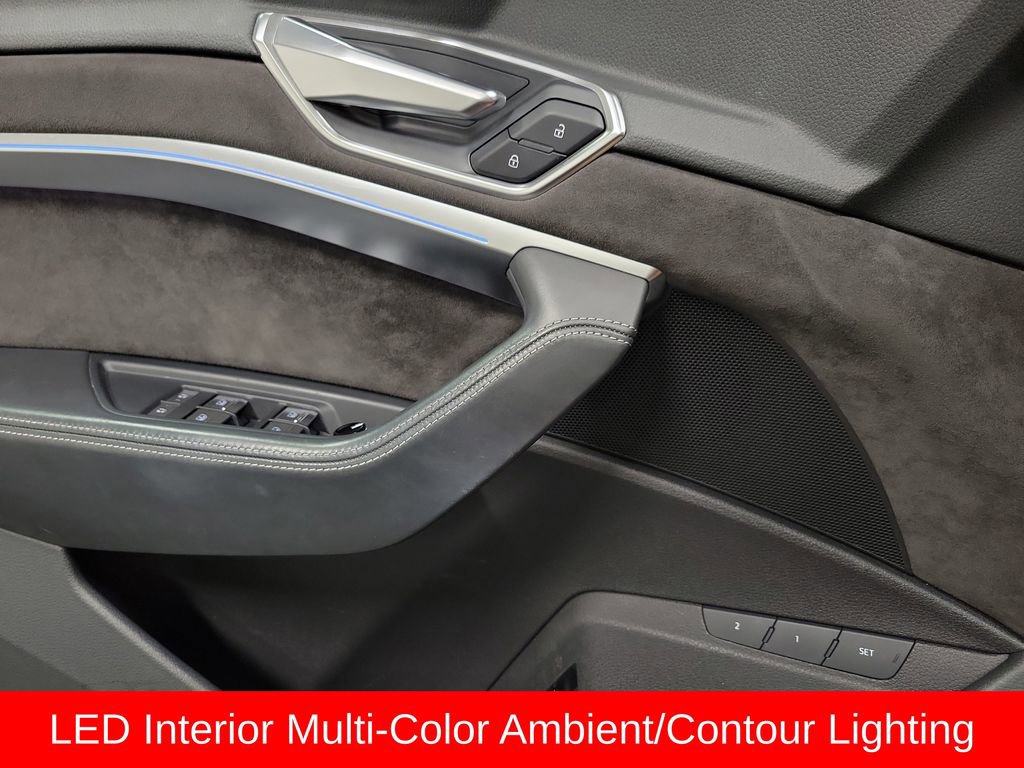 Used 2019 Audi e-tron Prestige w/ Prestige Package AWD/4WD image 20