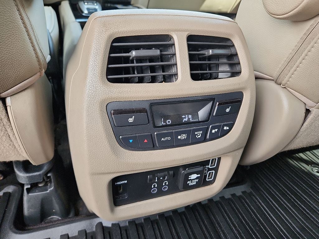 Used 2019 Honda Pilot Touring image 14
