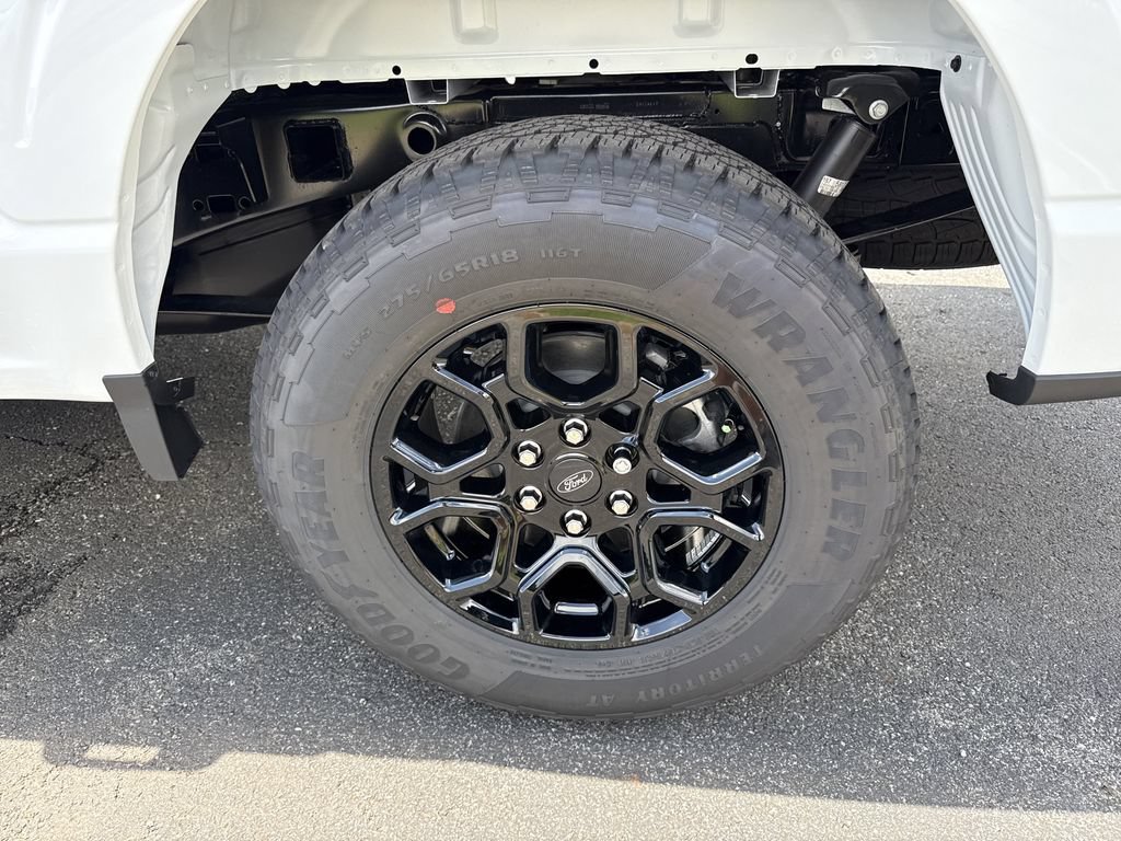 New 2026 Ford F150 XLT w/ XLT Black Appearance Package AWD/4WD image 18