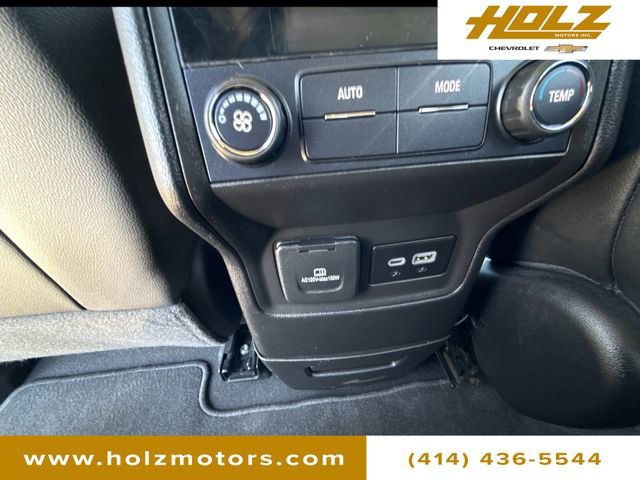 Certified 2023 GMC Acadia SLT AWD/4WD image 21