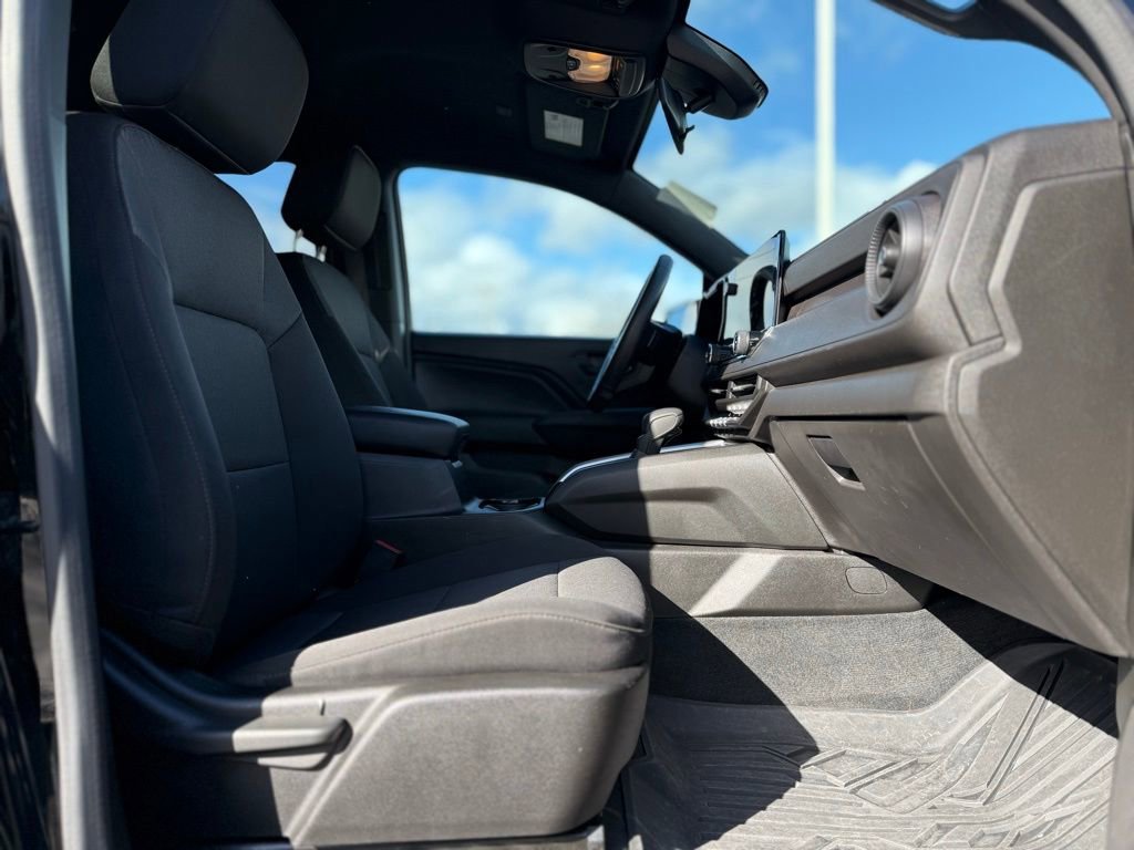 Used 2024 Chevrolet Colorado Trail Boss w/ Advanced Trailering Package image 19