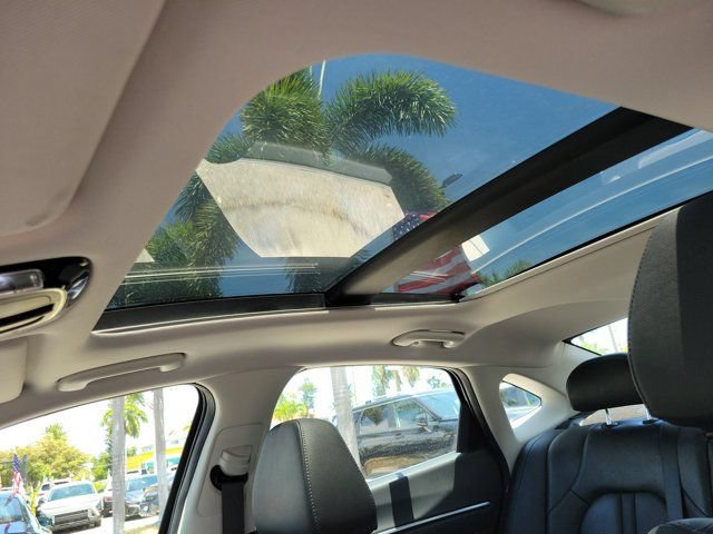Certified 2023 Hyundai Sonata Limited w/ Cargo Package FWD image 19