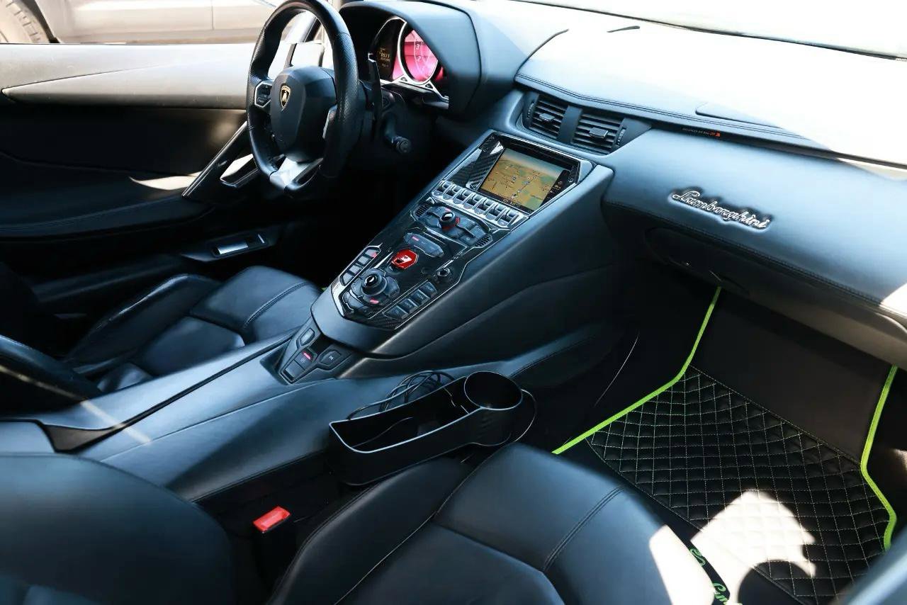 Used 2012 Lamborghini Aventador LP 700-4 image 15
