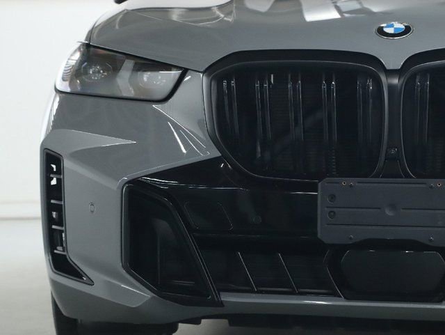 Certified 2024 BMW X5 M60i AWD/4WD image 7