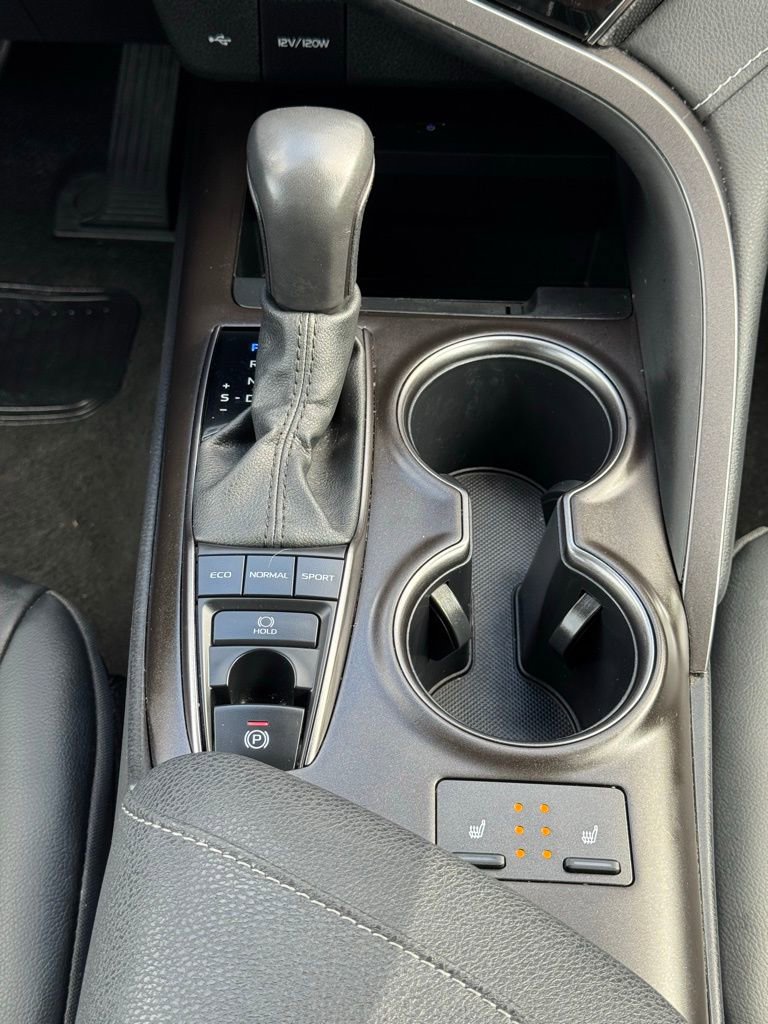 Used 2024 Toyota Camry XSE FWD image 14
