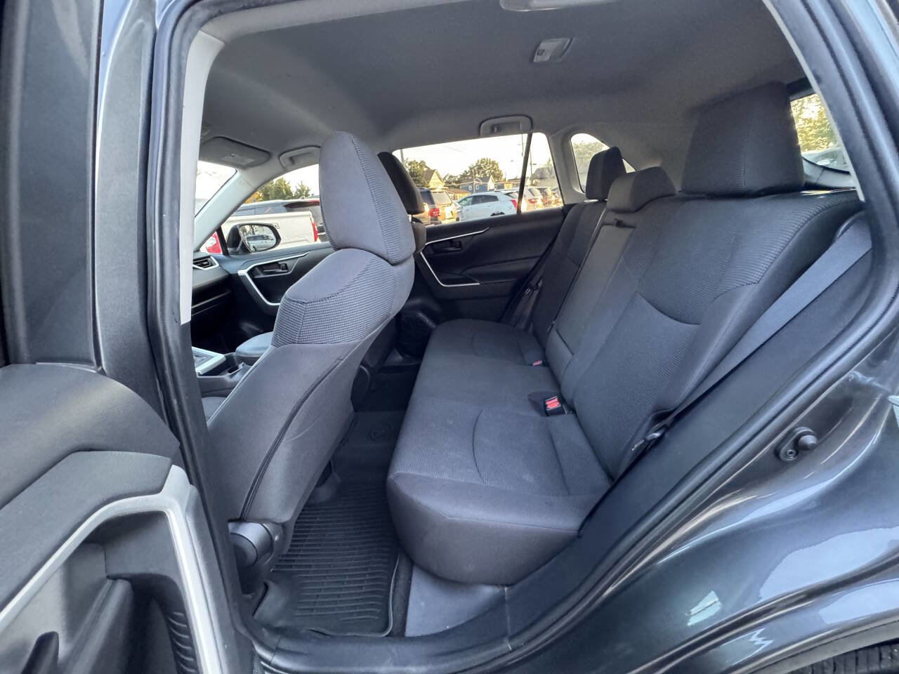 Used 2020 Toyota RAV4 LE image 45