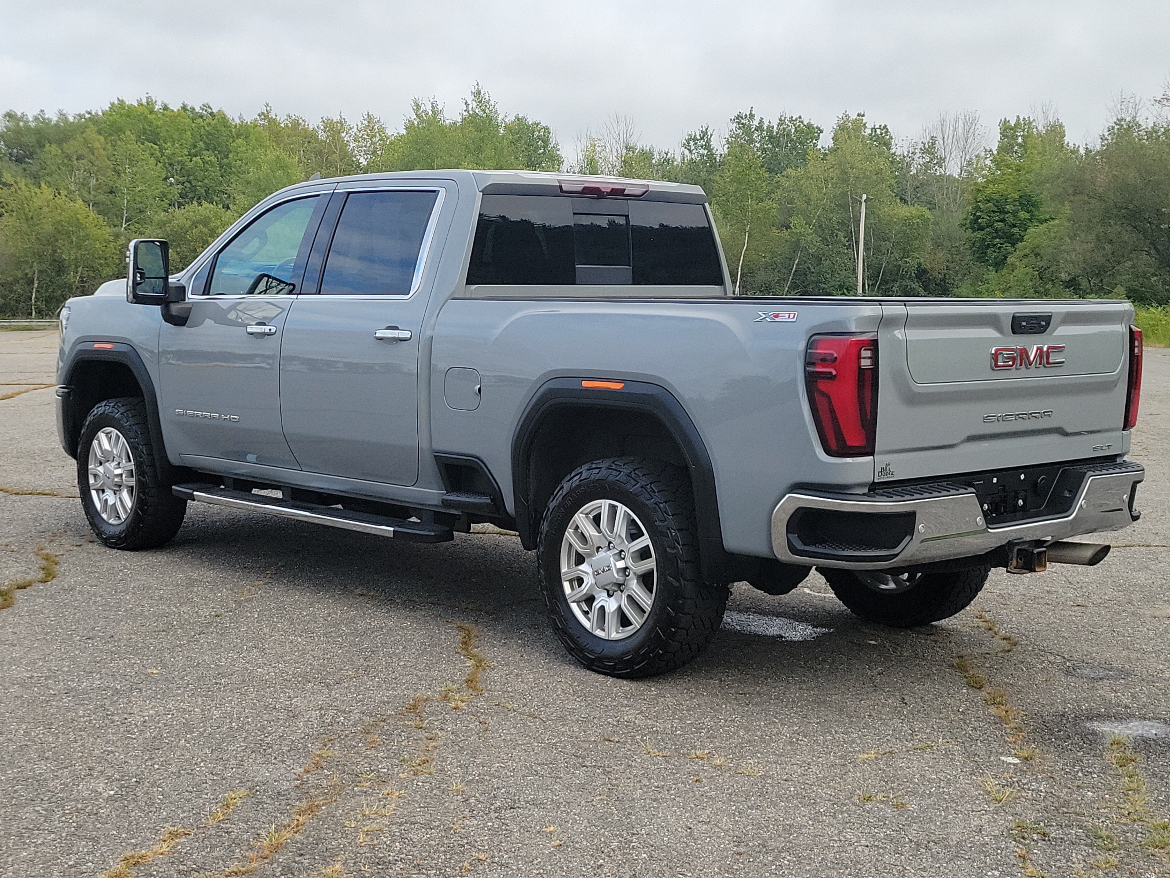 Used 2024 GMC Sierra 2500 SLT w/ SLT Premium Package AWD/4WD image 7