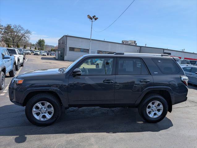 Certified 2024 Toyota 4Runner SR5 Premium w/ Moonroof Package AWD/4WD image 3