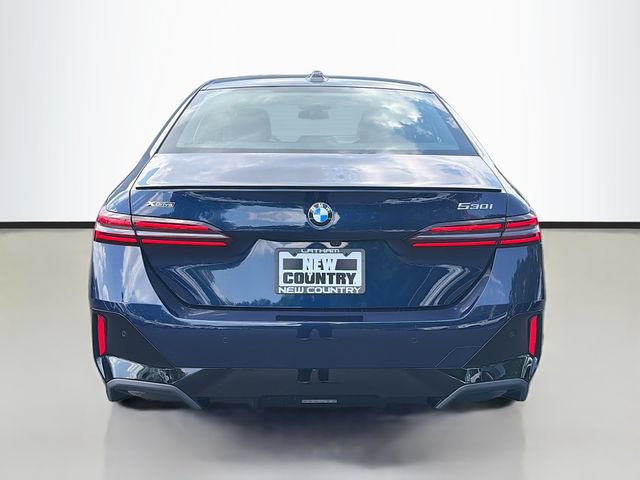 Used 2026 BMW 530i xDrive w/ M Sport Package AWD/4WD image 6