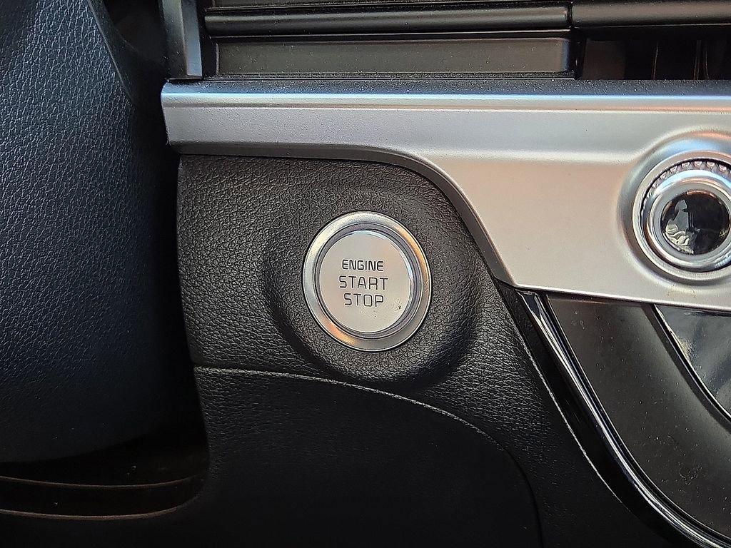 Used 2025 Kia Telluride S AWD/4WD image 31