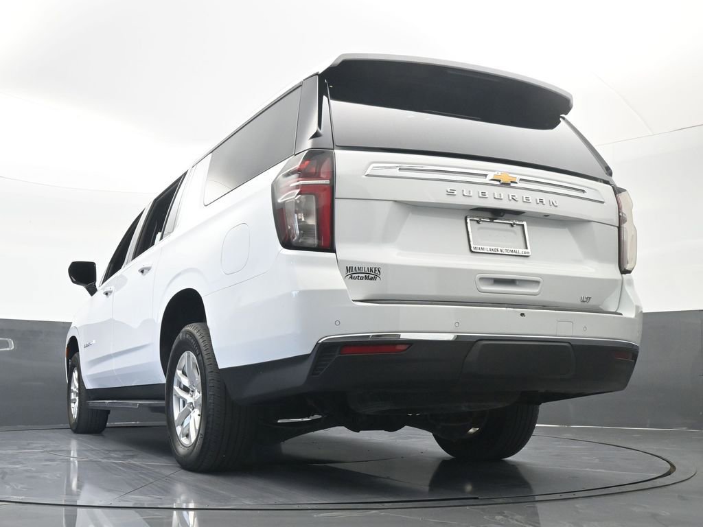 Used 2023 Chevrolet Suburban LT image 58