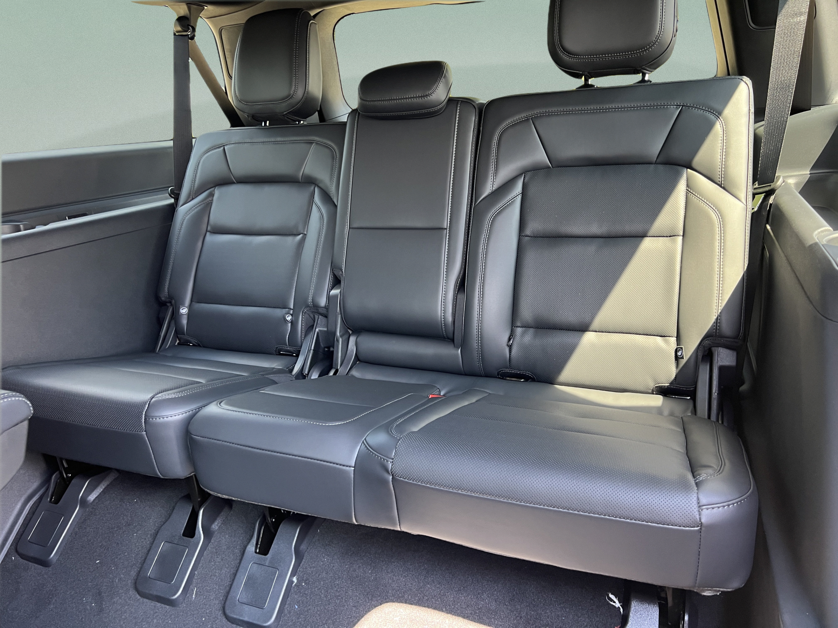New 2026 Lincoln Navigator L Reserve w/ Jet Appearance Package AWD/4WD image 22