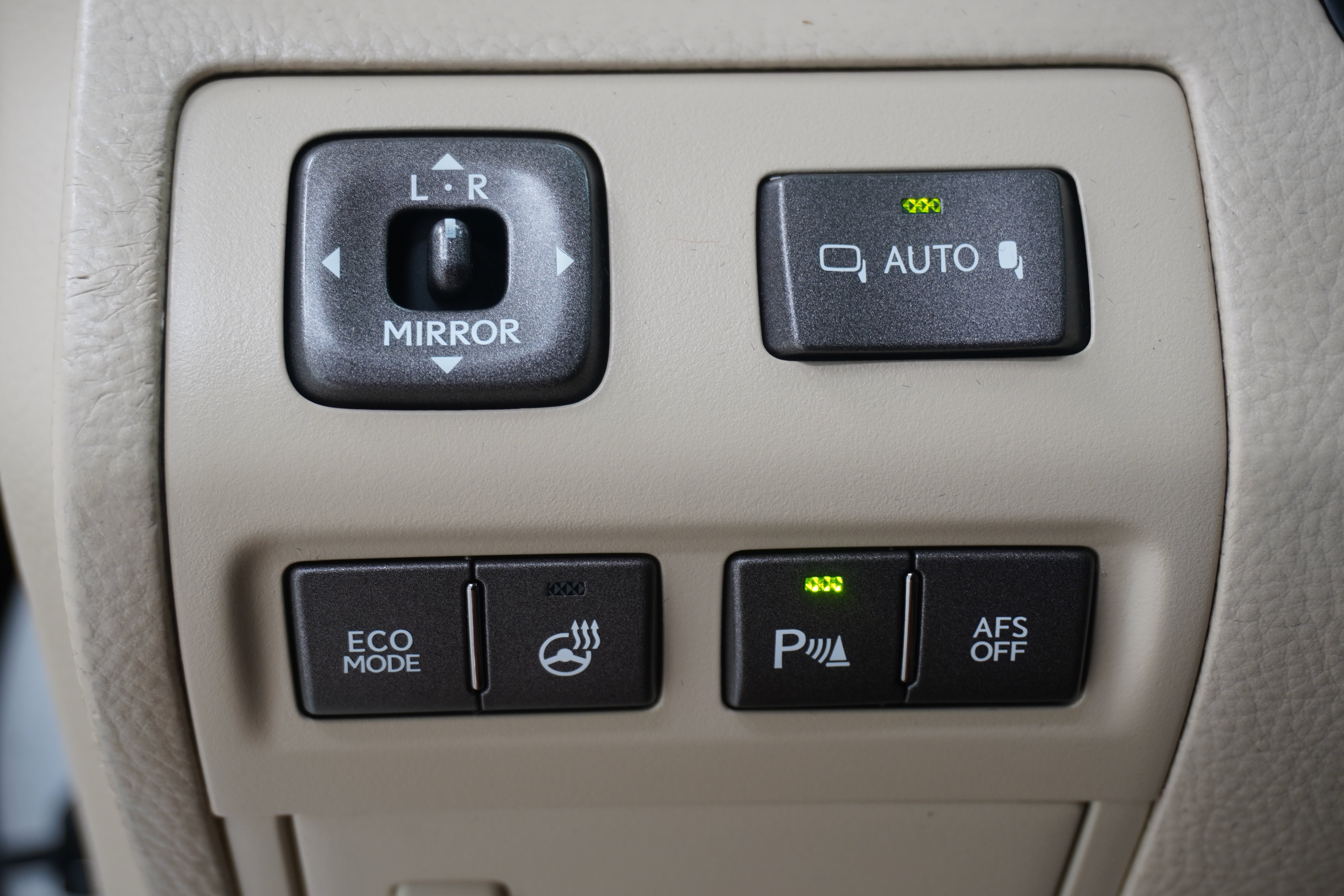 Used 2012 Lexus LS 460 w/ Luxury Value Edition RWD image 27