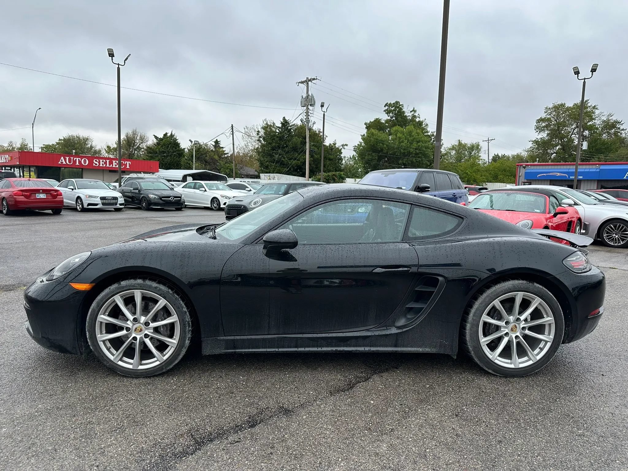 Used 2019 Porsche 718 Cayman RWD image 26