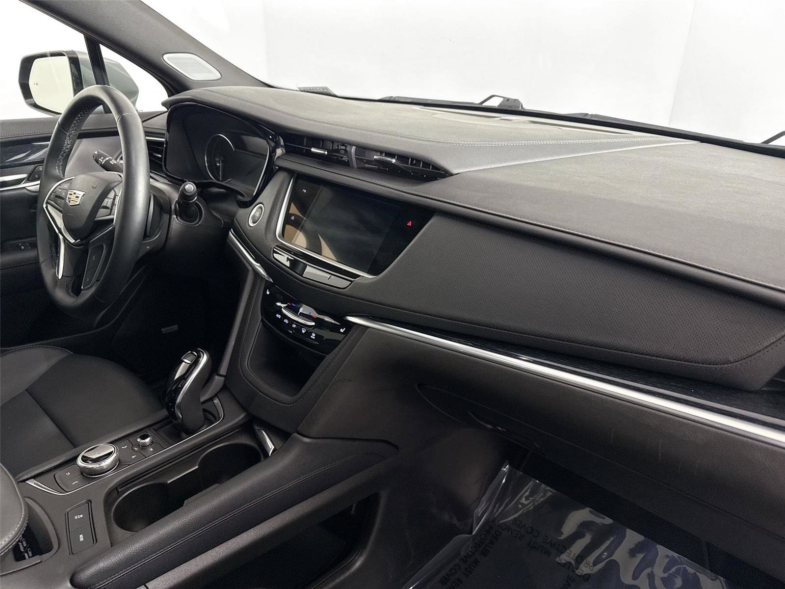 Used 2025 Cadillac XT5 Premium Luxury image 45