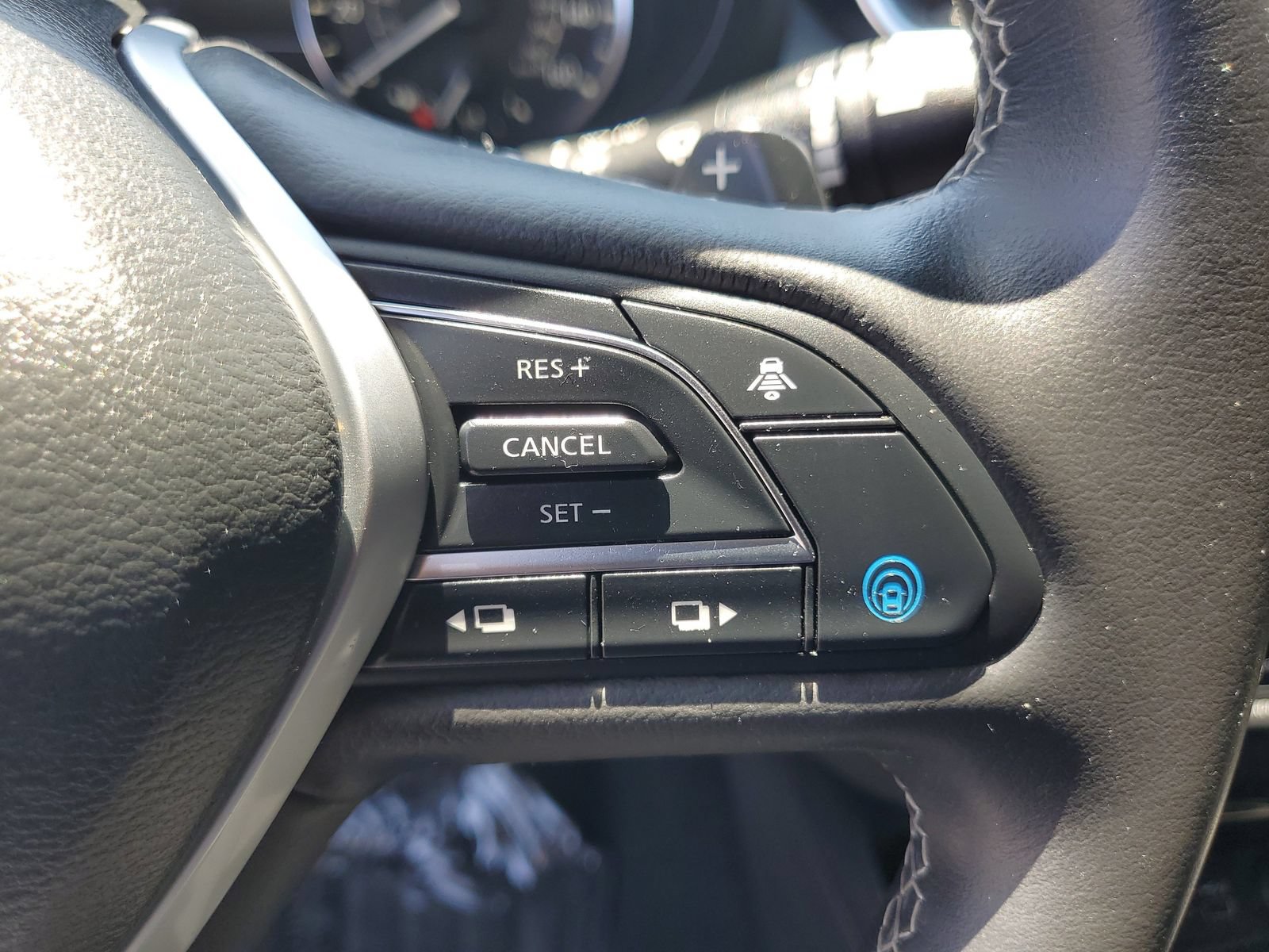 Used 2023 INFINITI QX50 Luxe FWD image 25