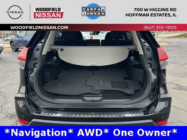 Used 2019 Nissan Rogue SV w/ Premium Package image 16