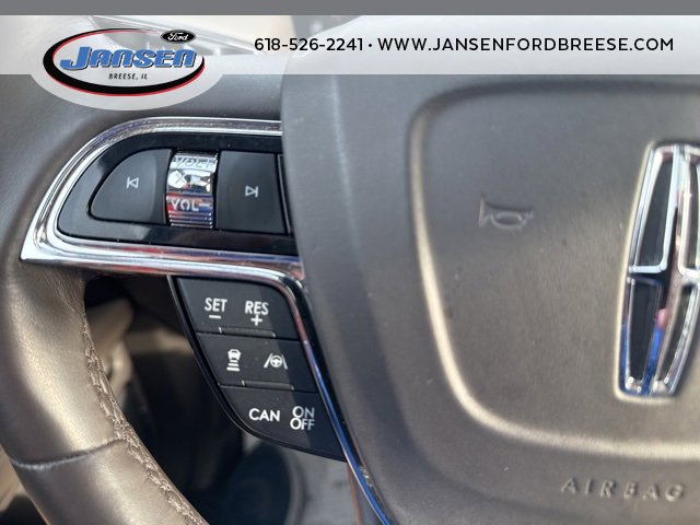 Used 2022 Lincoln Nautilus Reserve w/ Equipment Group 201A image 17