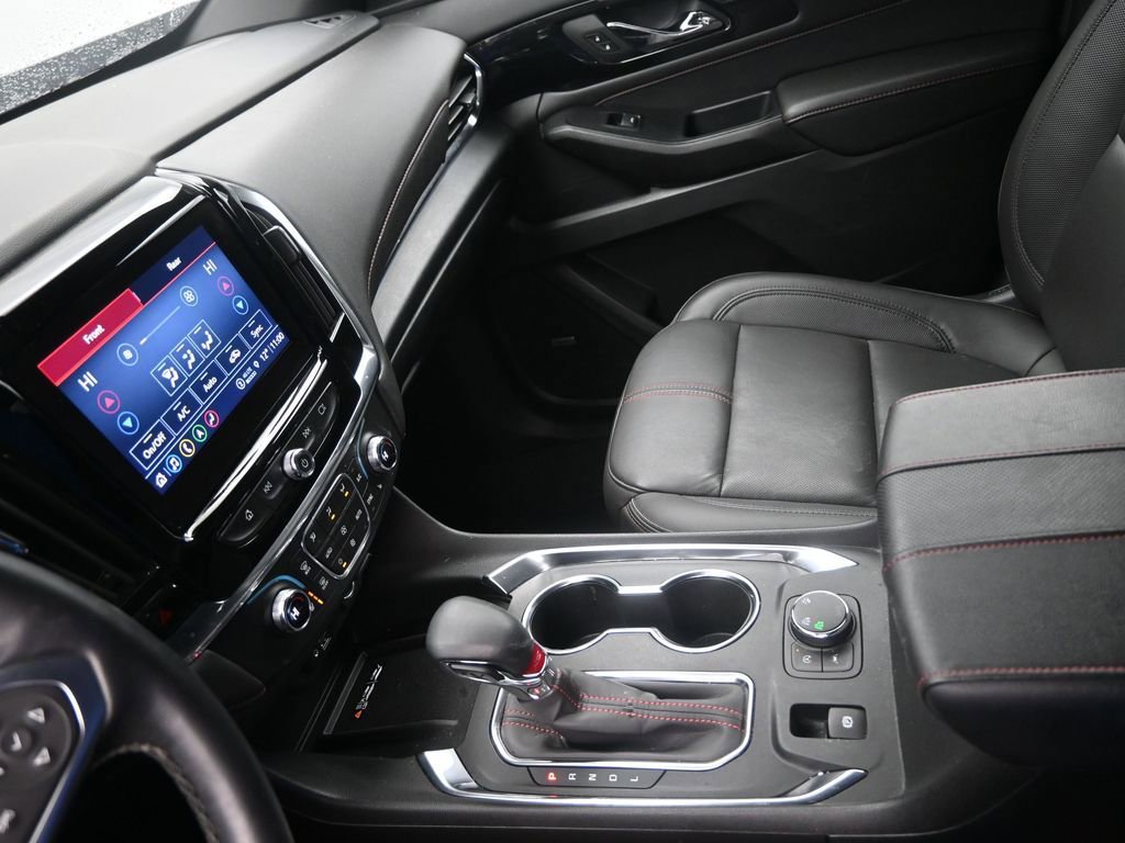 Used 2023 Chevrolet Traverse RS image 19
