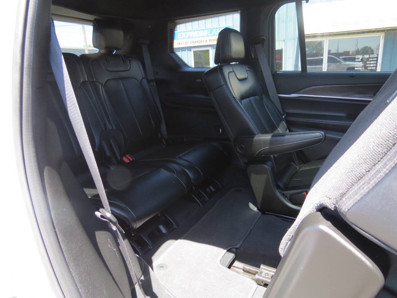 Used 2024 Jeep Grand Cherokee L Limited w/ Luxury Tech Group II AWD/4WD image 9