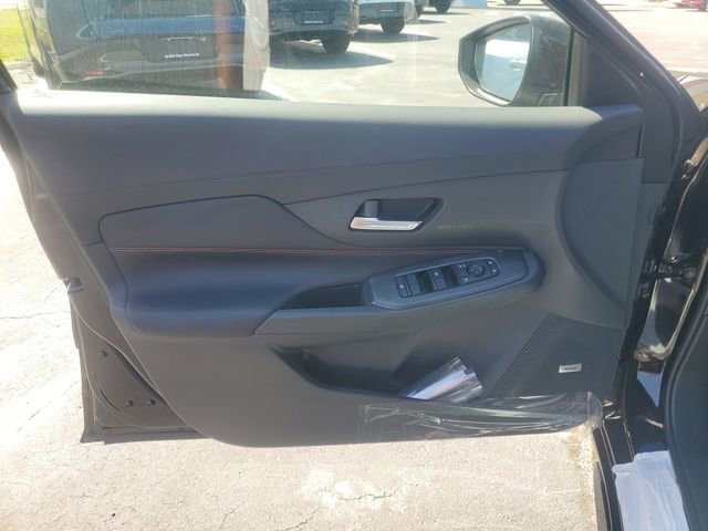 New 2026 Nissan Sentra SR w/ SR Premium Package FWD image 10