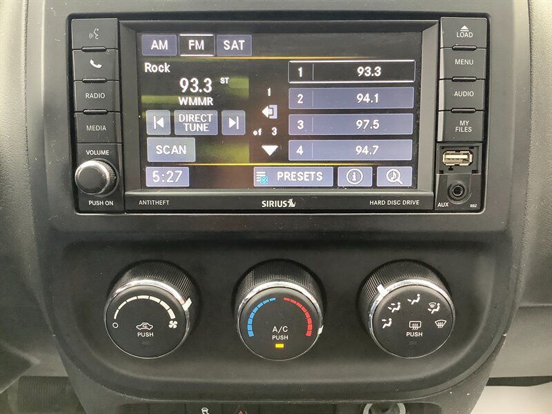 Used 2017 Jeep Compass 75th Anniversary w/ Power Value Group AWD/4WD image 19