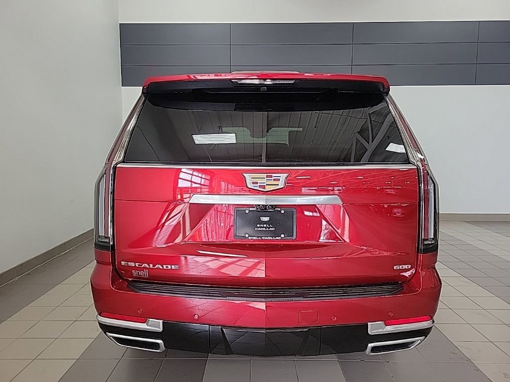 Used 2026 Cadillac Escalade Platinum Luxury AWD/4WD image 4