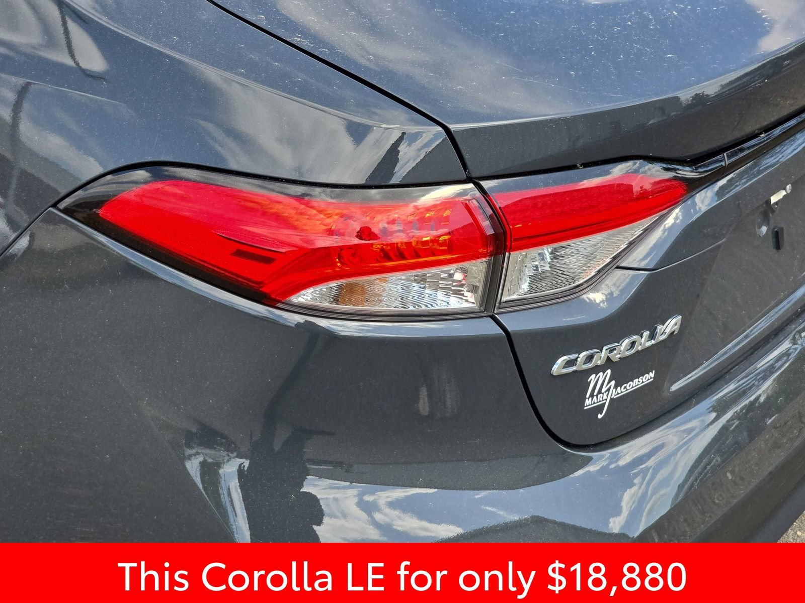 Used 2024 Toyota Corolla LE image 40