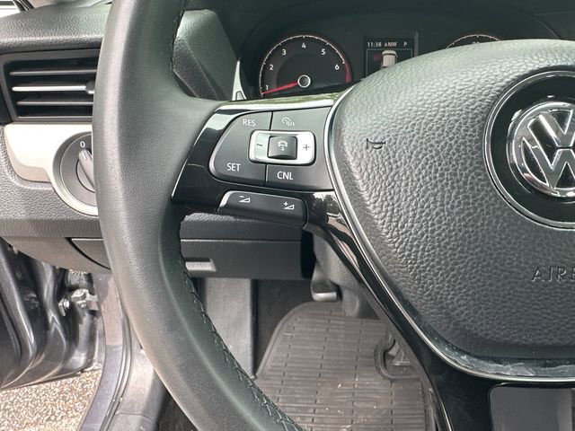 Used 2021 Volkswagen Passat 2.0T SE image 17