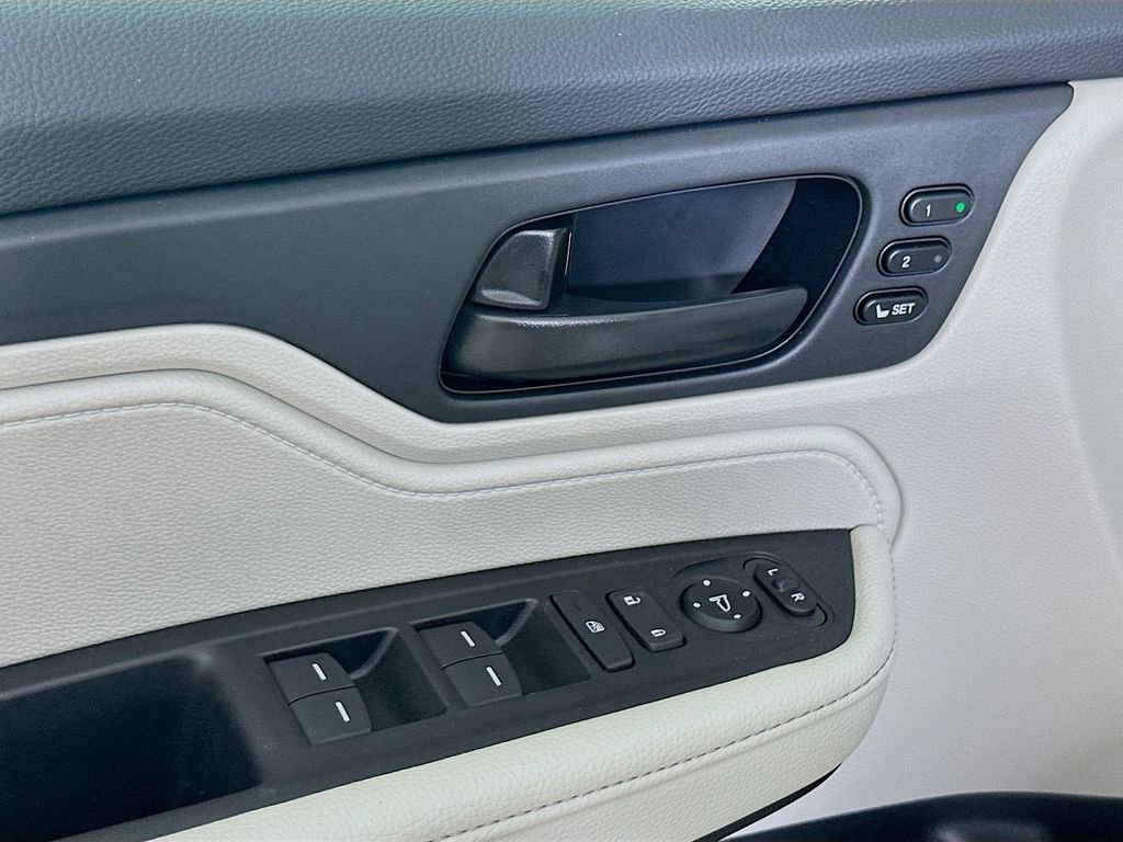 New 2026 Honda Odyssey EX-L image 21
