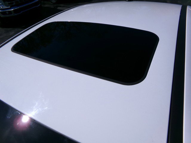 Used 2018 Ford Focus SEL w/ Cold Weather Package image 17