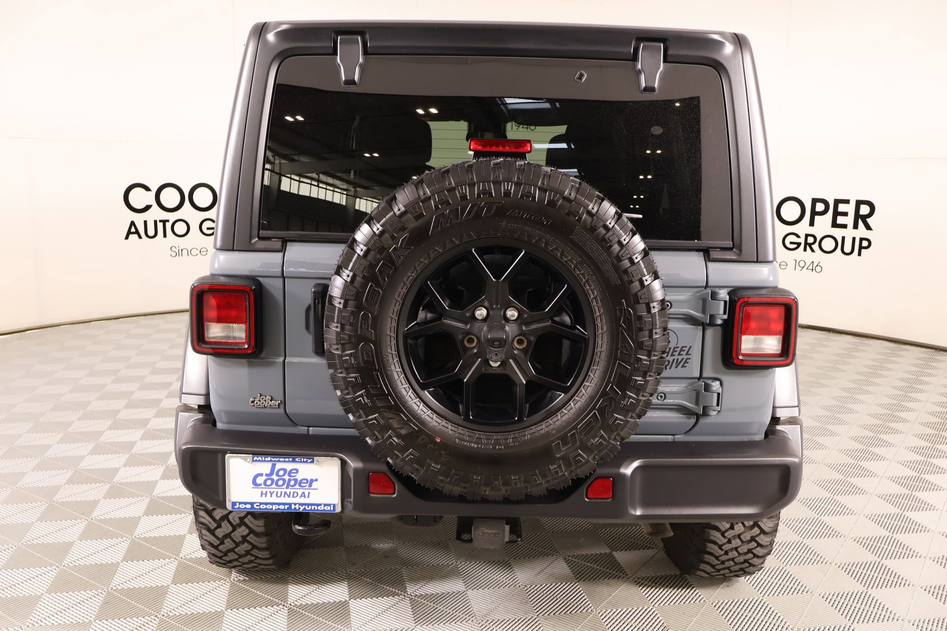 Used 2024 Jeep Wrangler Unlimited Sport AWD/4WD image 21