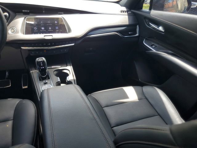 Certified 2022 Cadillac XT4 Sport w/ Comfort Package FWD image 15