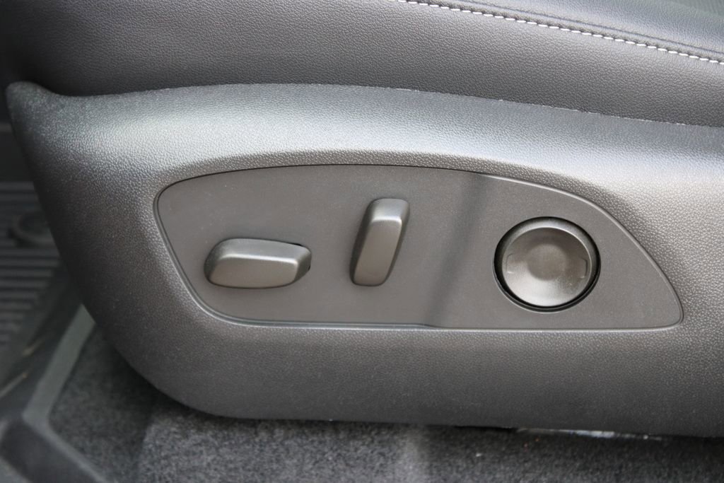 New 2026 Chevrolet Traverse LT w/ Driver Confidence Package image 19