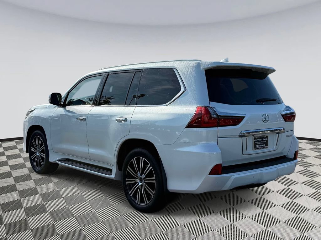Used 2018 Lexus LX 570 4WD w/ Luxury Package image 4
