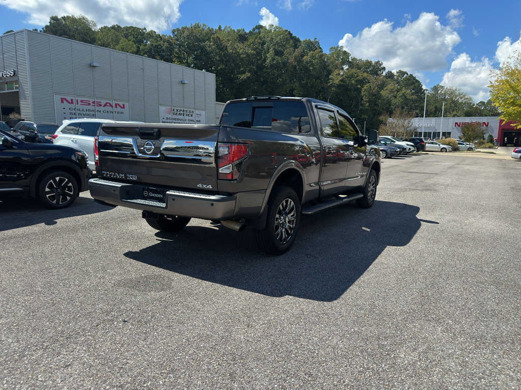Used 2018 Nissan Titan Platinum Reserve w/ Platinum Utility Package image 3