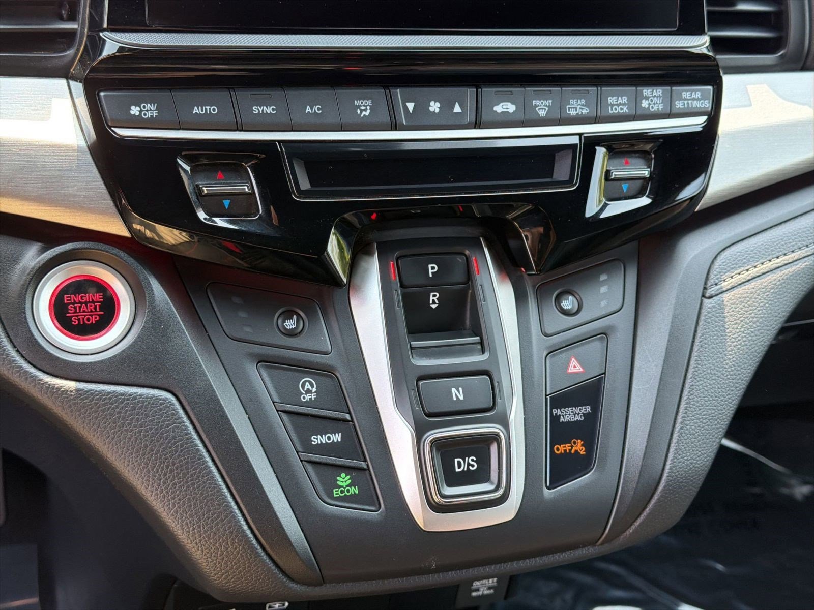 Used 2025 Honda Odyssey Sport-L image 18