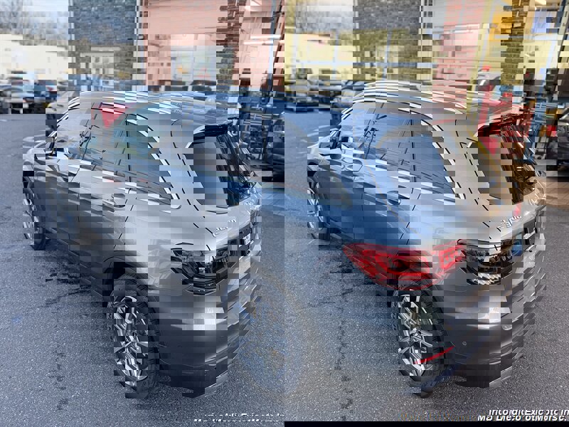 Used 2021 Mercedes-Benz GLC 300 4MATIC image 2