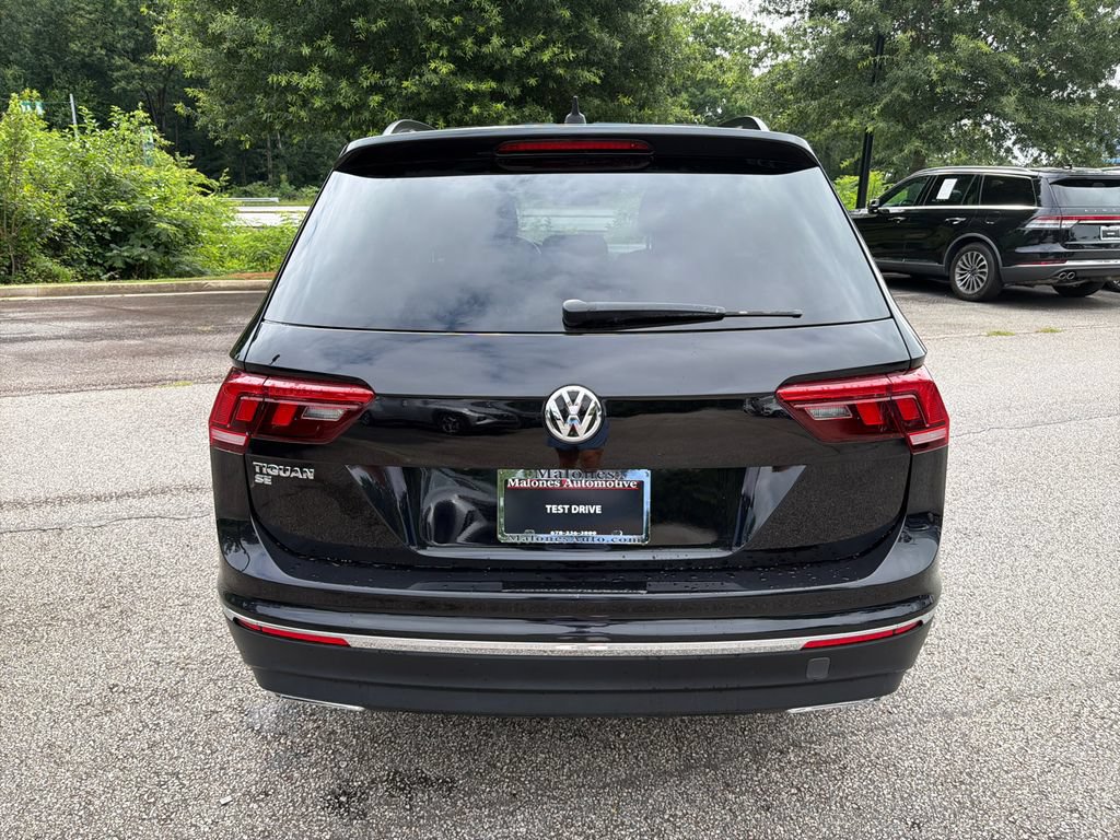 Used 2021 Volkswagen Tiguan SE FWD image 6