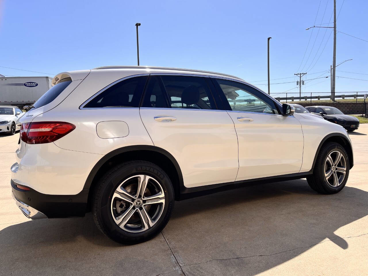 Used 2018 Mercedes-Benz GLC 300 4MATIC image 5