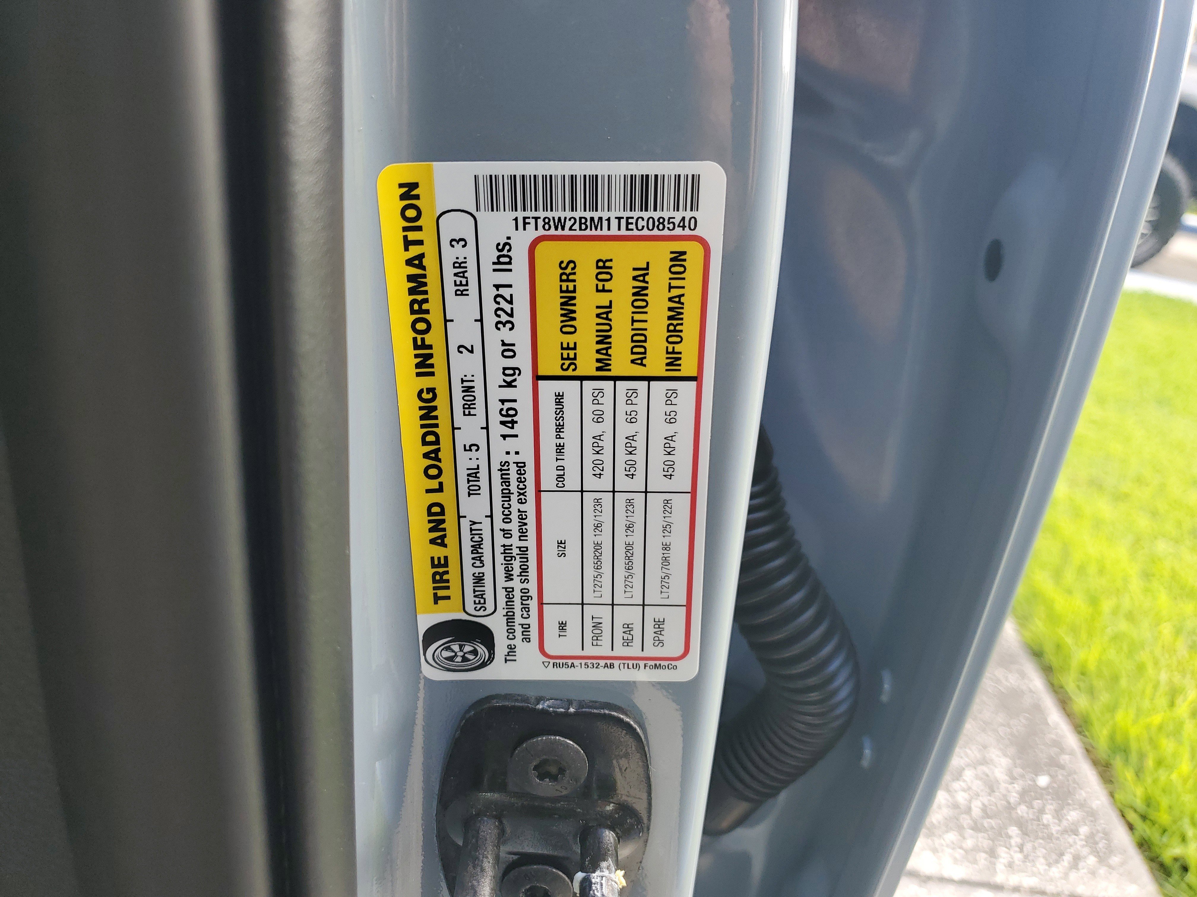 New 2026 Ford F250 Lariat w/ Black Appearance Package image 23