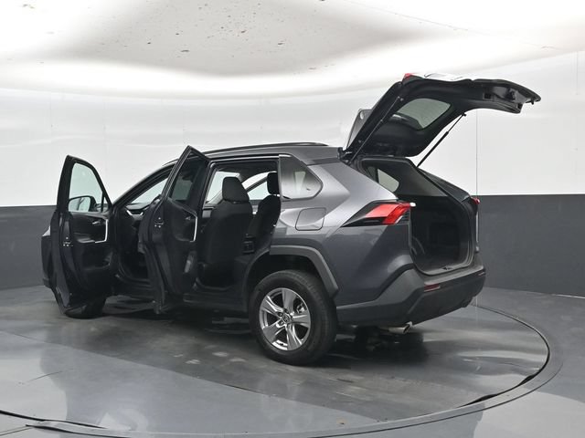 Used 2025 Toyota RAV4 XLE AWD/4WD image 54