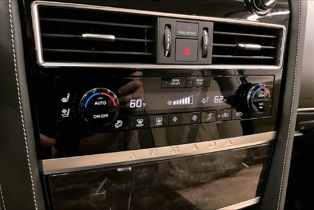 Used 2024 Nissan Armada Platinum w/ Captain's Chairs Package AWD/4WD image 32