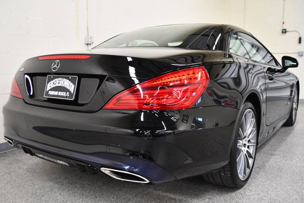 Used 2019 Mercedes-Benz SL 550 image 30