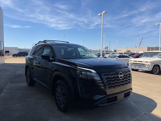 New 2026 Nissan Pathfinder SV image 5