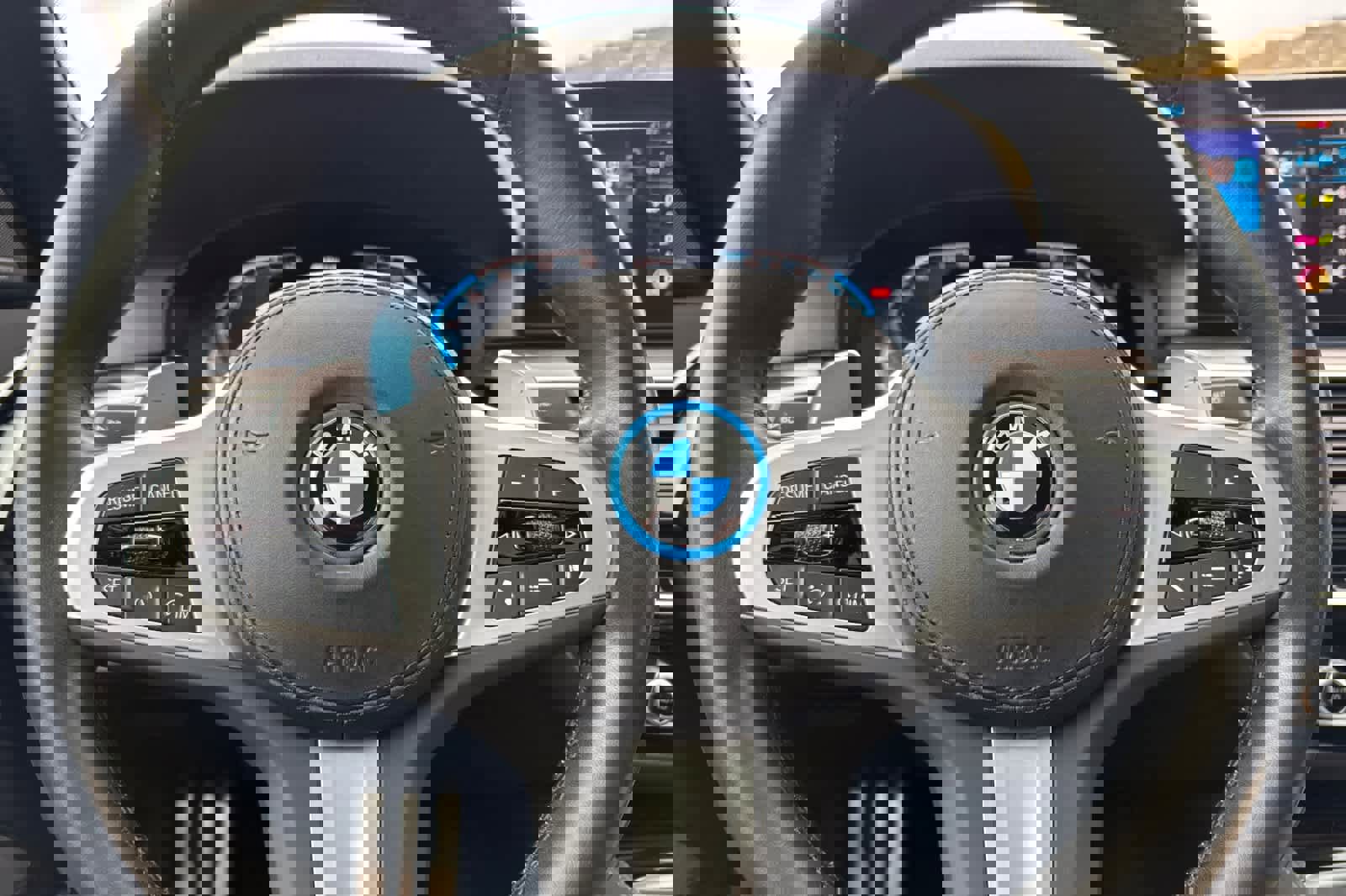 Certified 2023 BMW 530e w/ M Sport Package image 28