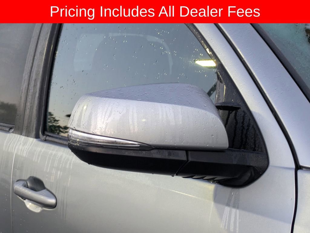 Used 2022 Toyota Tacoma TRD Sport w/ Technology Package RWD image 12